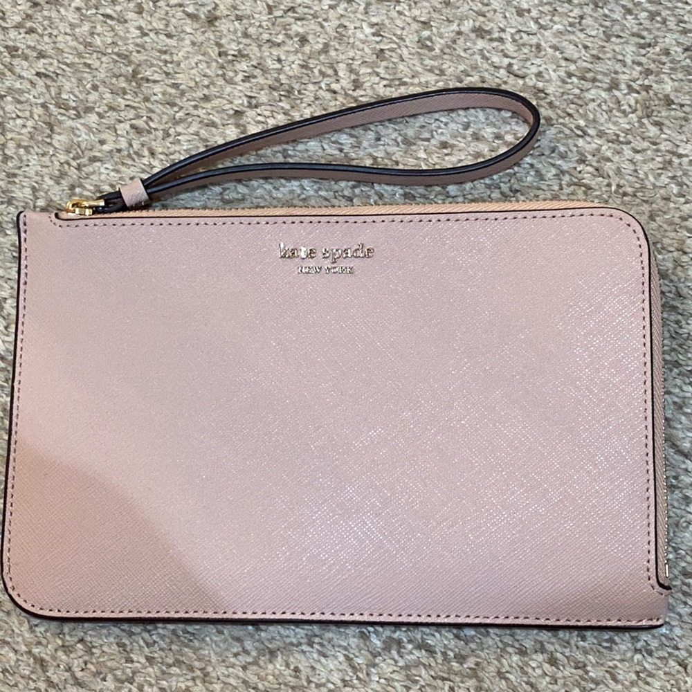 NWT:  Medium Kate Spade L-Zip clutch